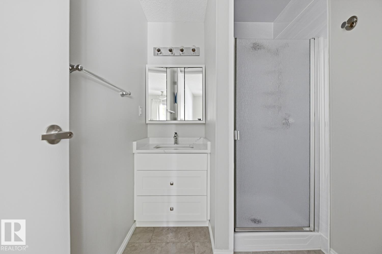 15220 124 St NW NW - 25