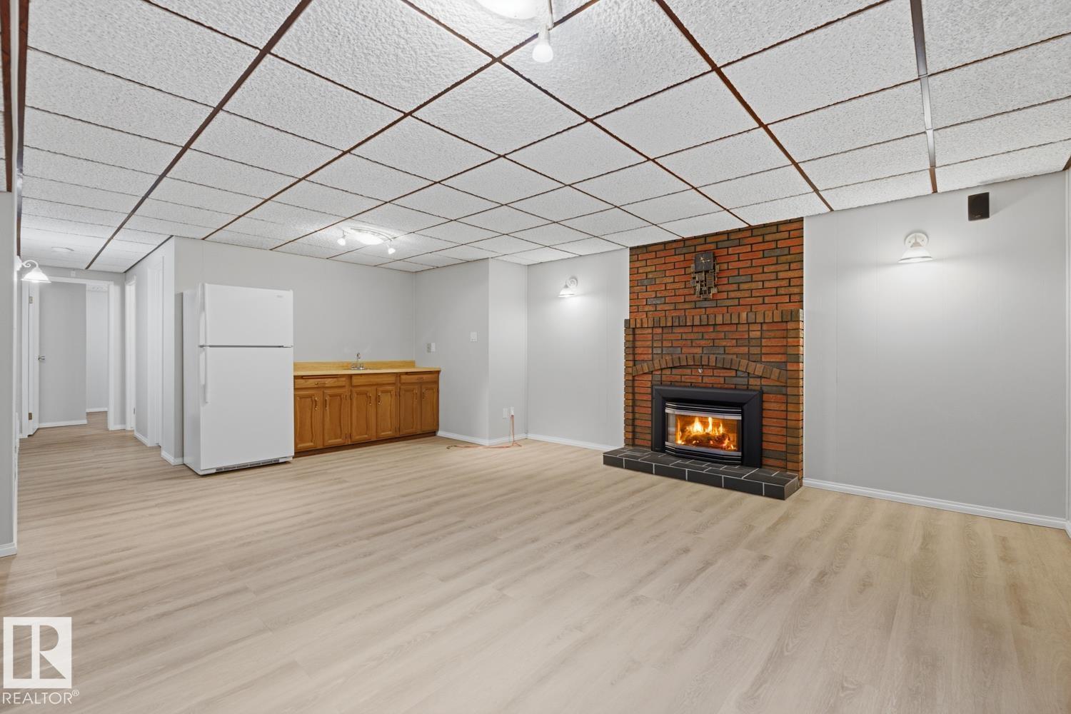 15220 124 St NW NW - 33