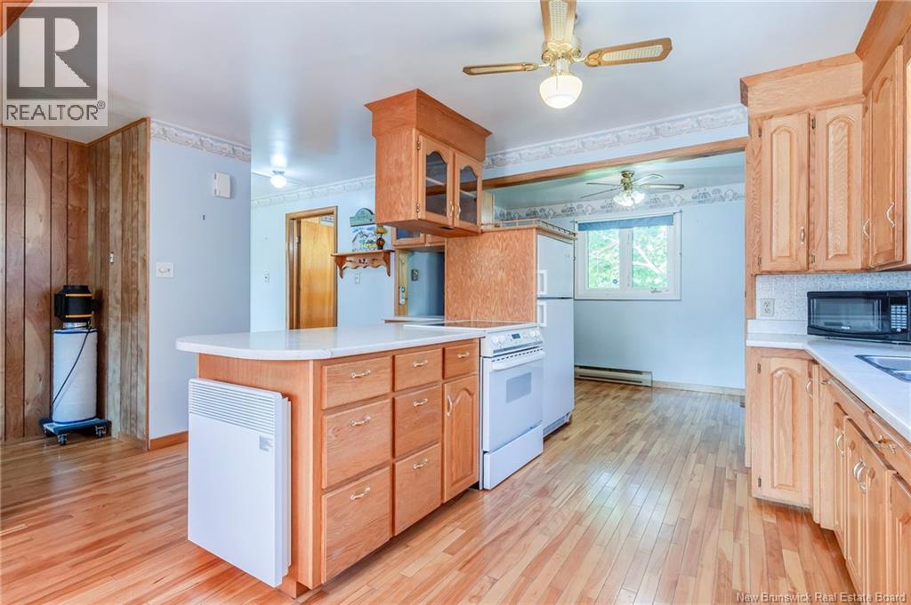10 Webster Avenue - 12