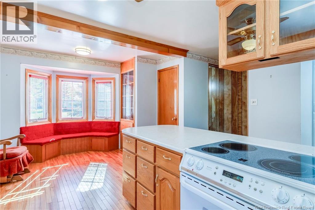 10 Webster Avenue - 14