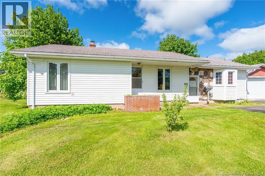 10 Webster Avenue - 2