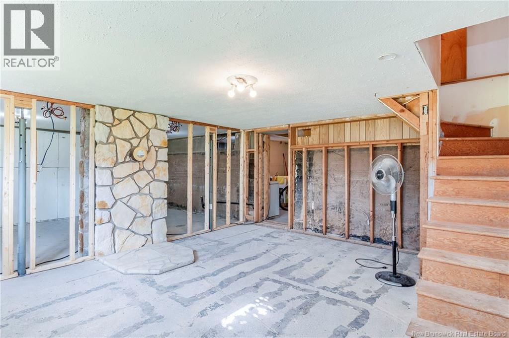 10 Webster Avenue - 26