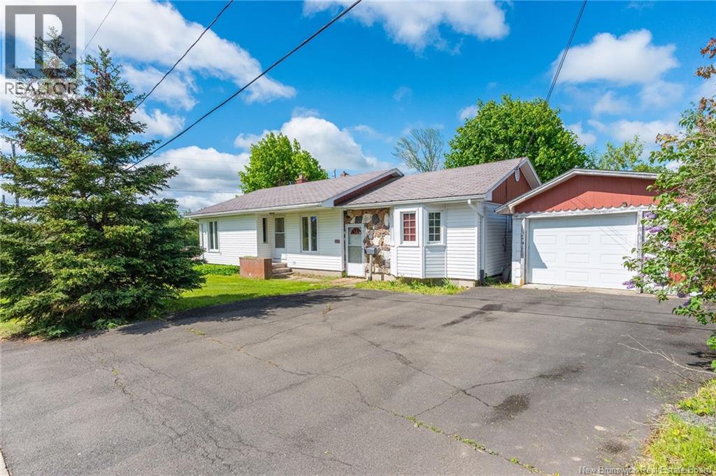 10 Webster Avenue - 41