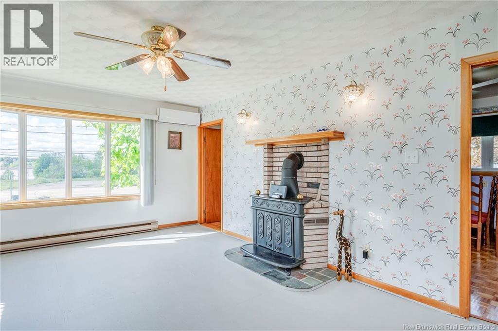 10 Webster Avenue - 6