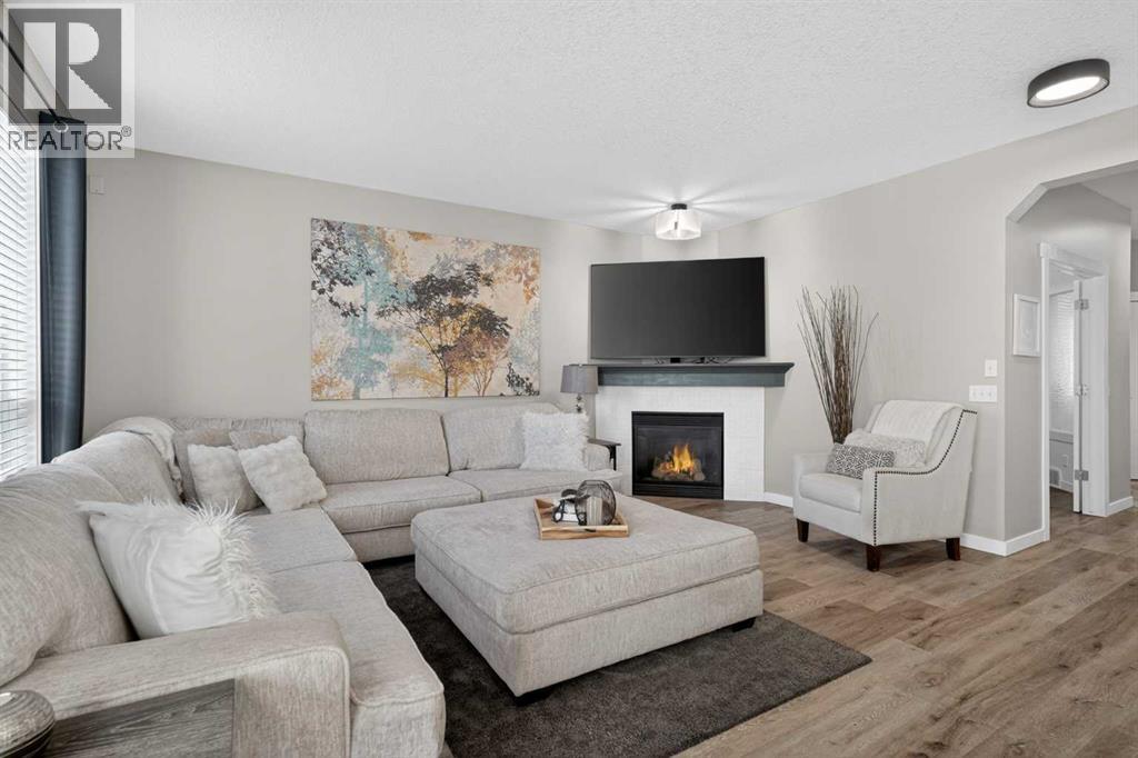 176 Chapalina Heights SE - Image 2