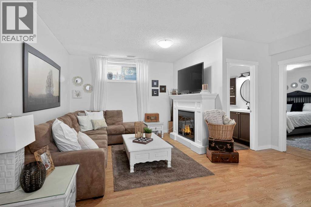 176 Chapalina Heights SE - 34