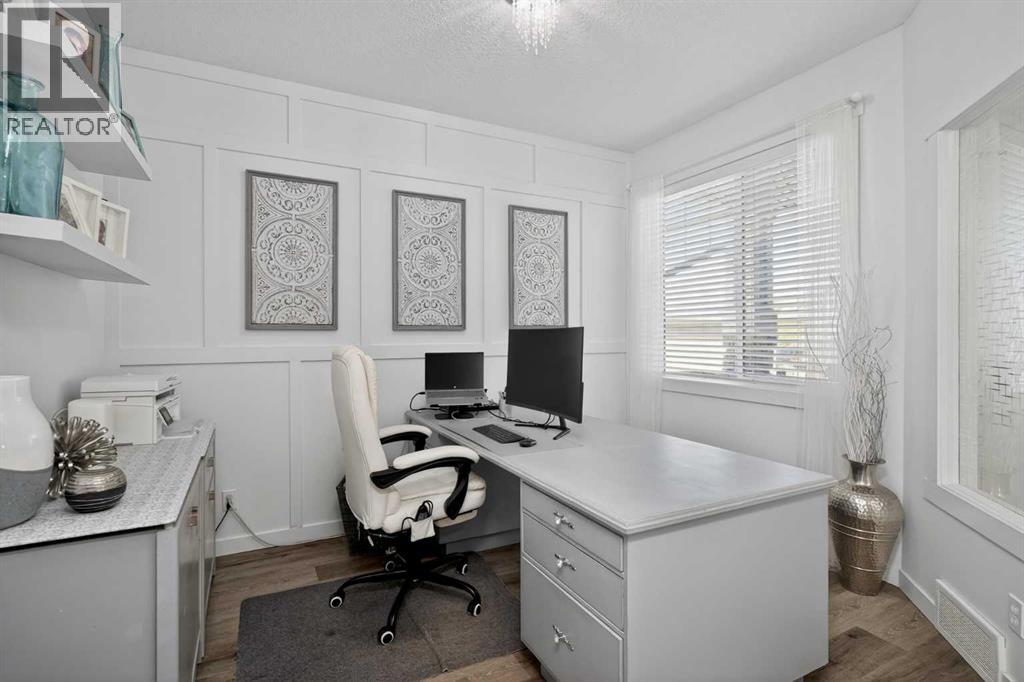 176 Chapalina Heights SE - 5