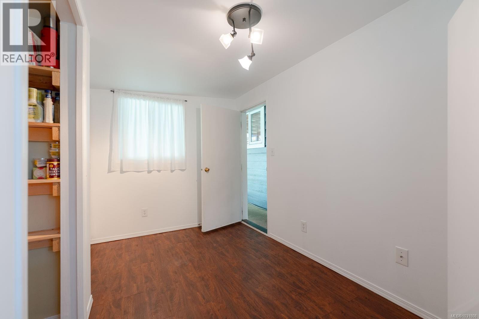 1265 Hutchinson Rd - 43