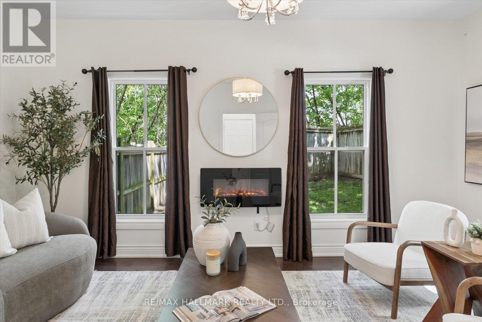 13 E J LENNOX WAY - 8