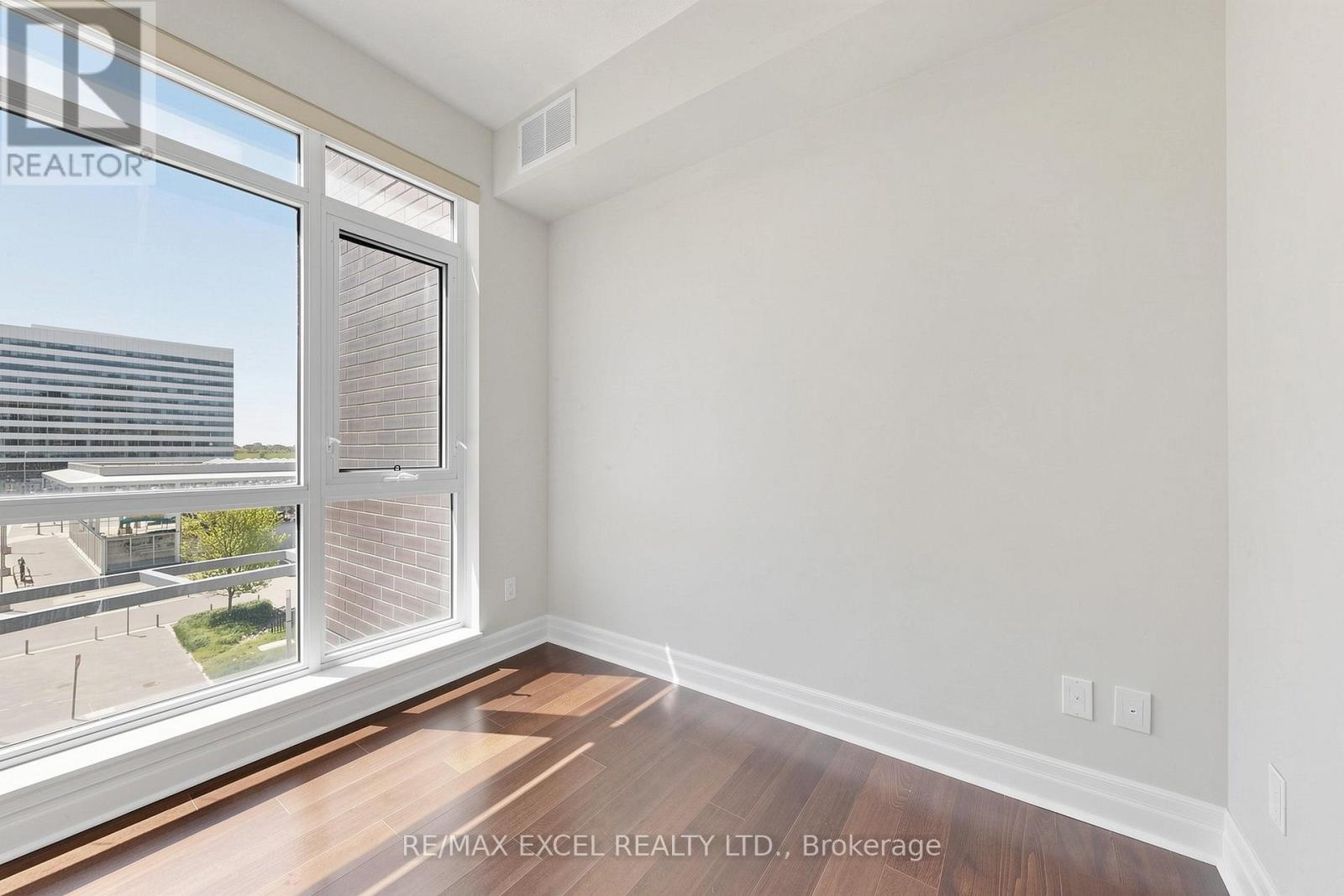 #416 8110 BIRCHMOUNT ROAD - 17