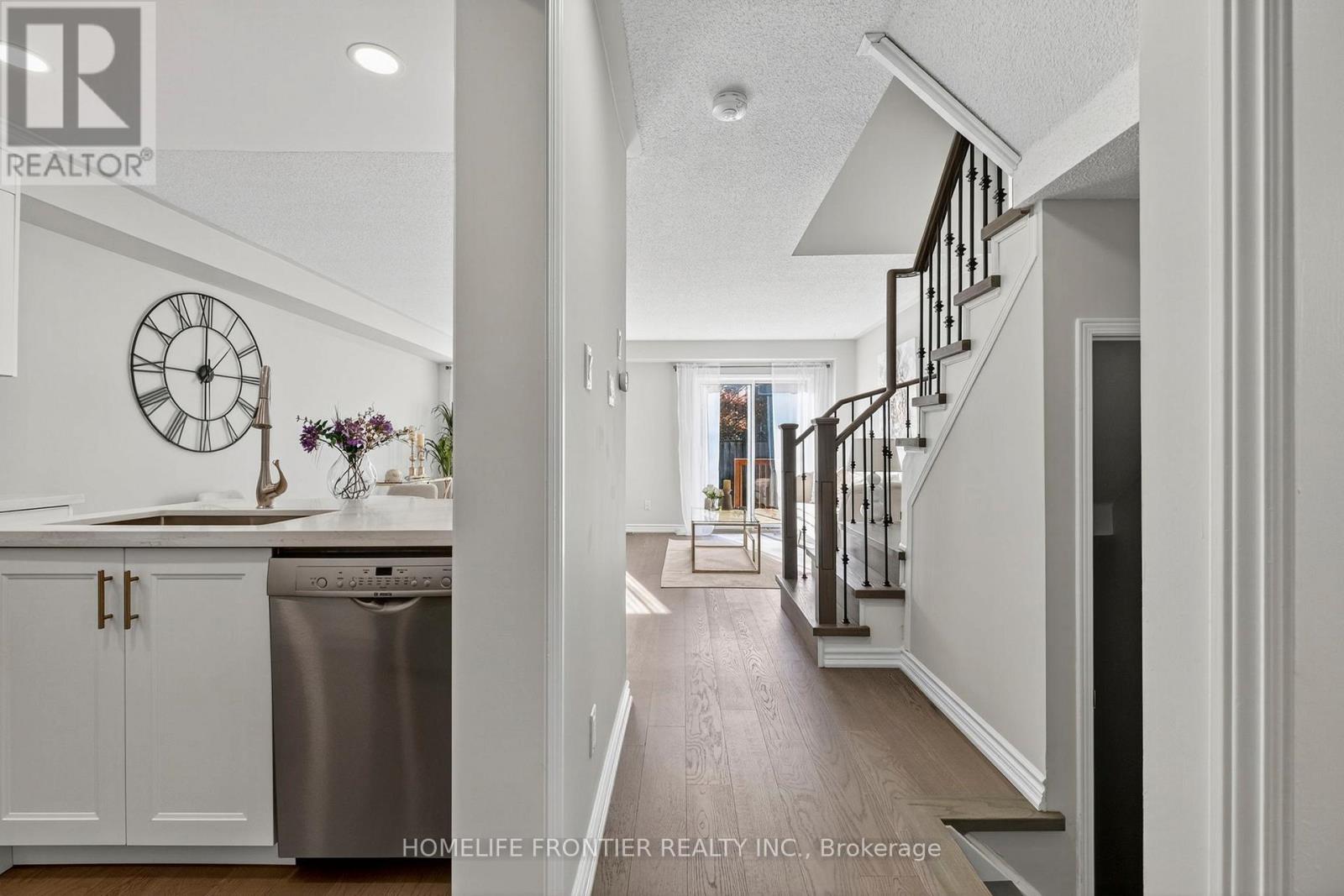 19 BOWLER STREET - 4