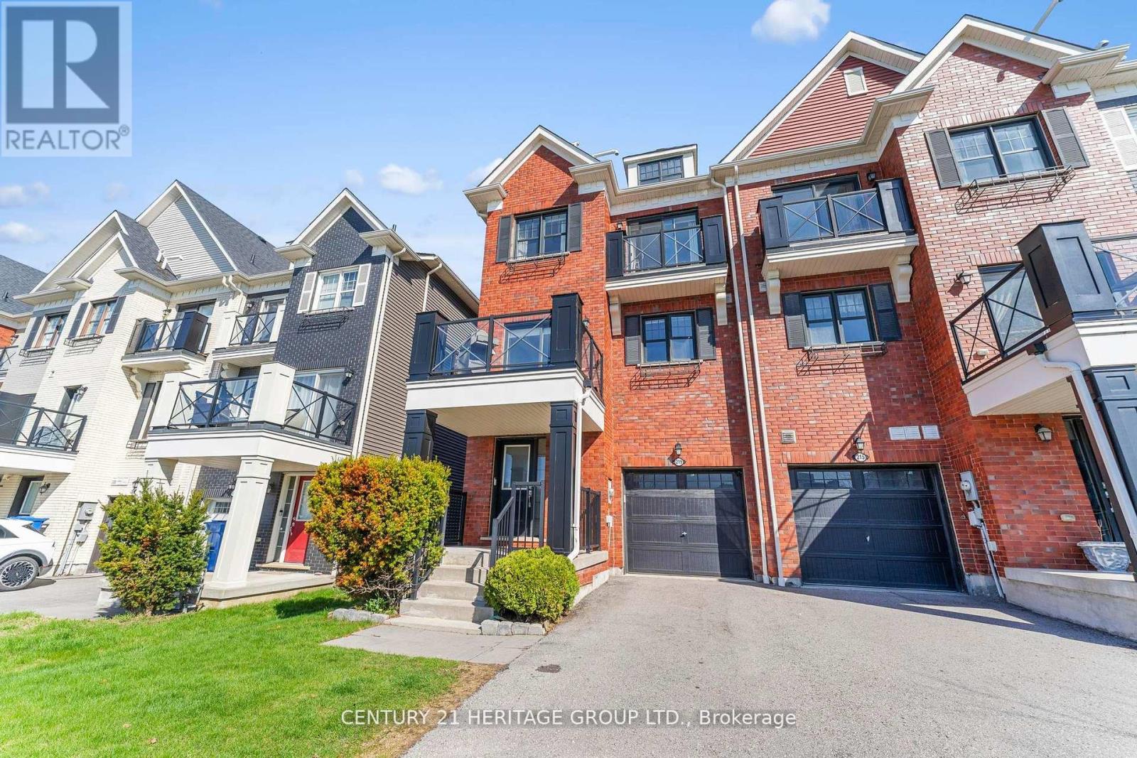 219 BOADWAY CRESCENT