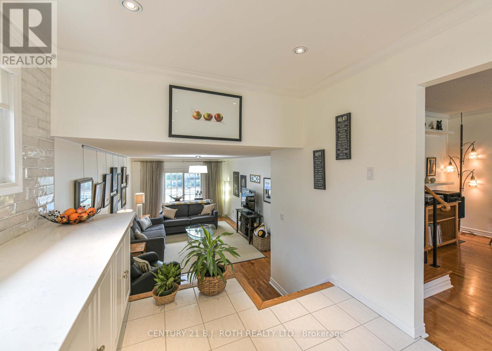 15 GLENECHO DRIVE - 14