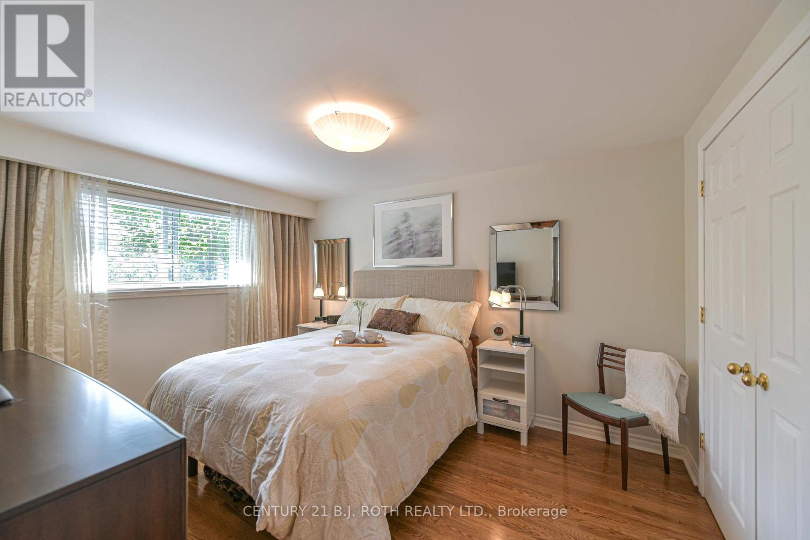 15 GLENECHO DRIVE - 24