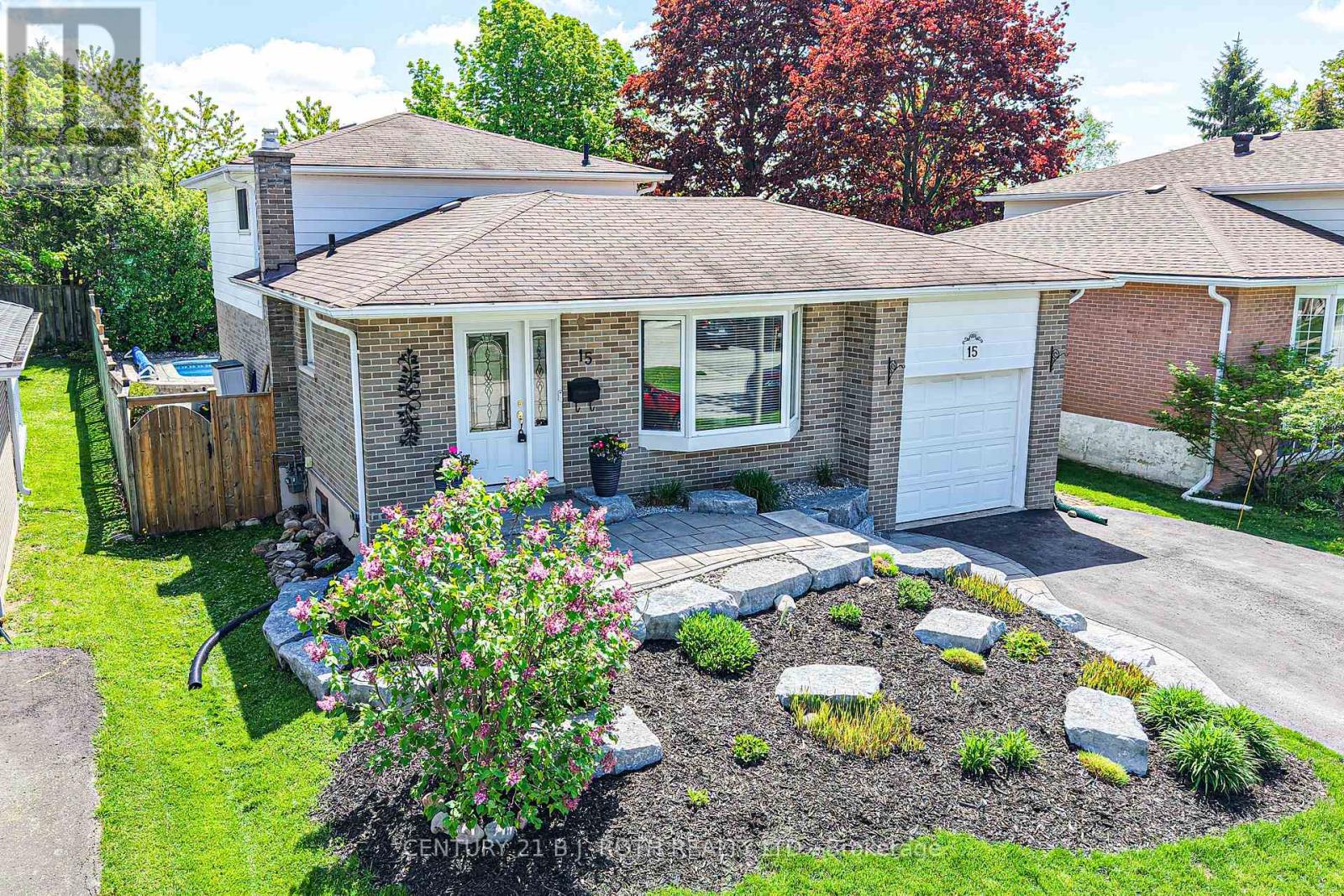 15 GLENECHO DRIVE - 40