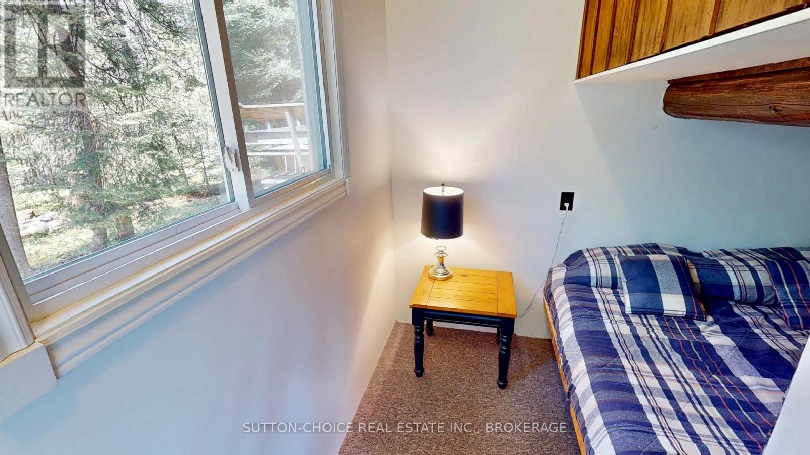 104 HEMLOCK ISLAND - 32