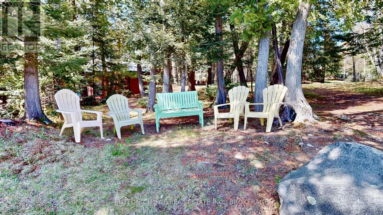 104 HEMLOCK ISLAND - 40