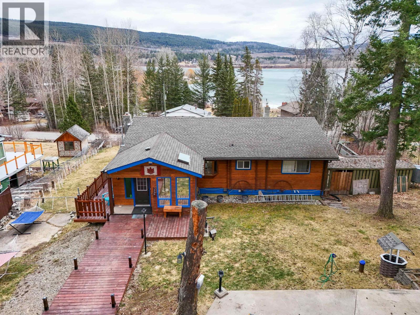 1344 LAKEVIEW DRIVE - 3