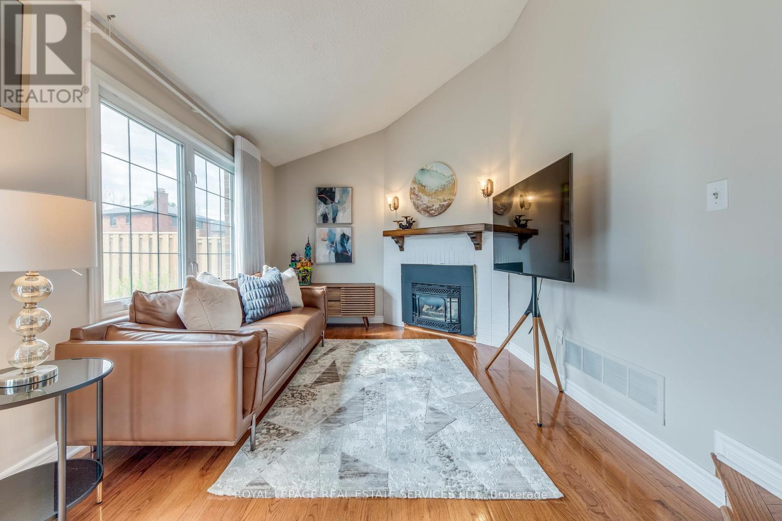 3390 CHARTRAND CRESCENT - 14
