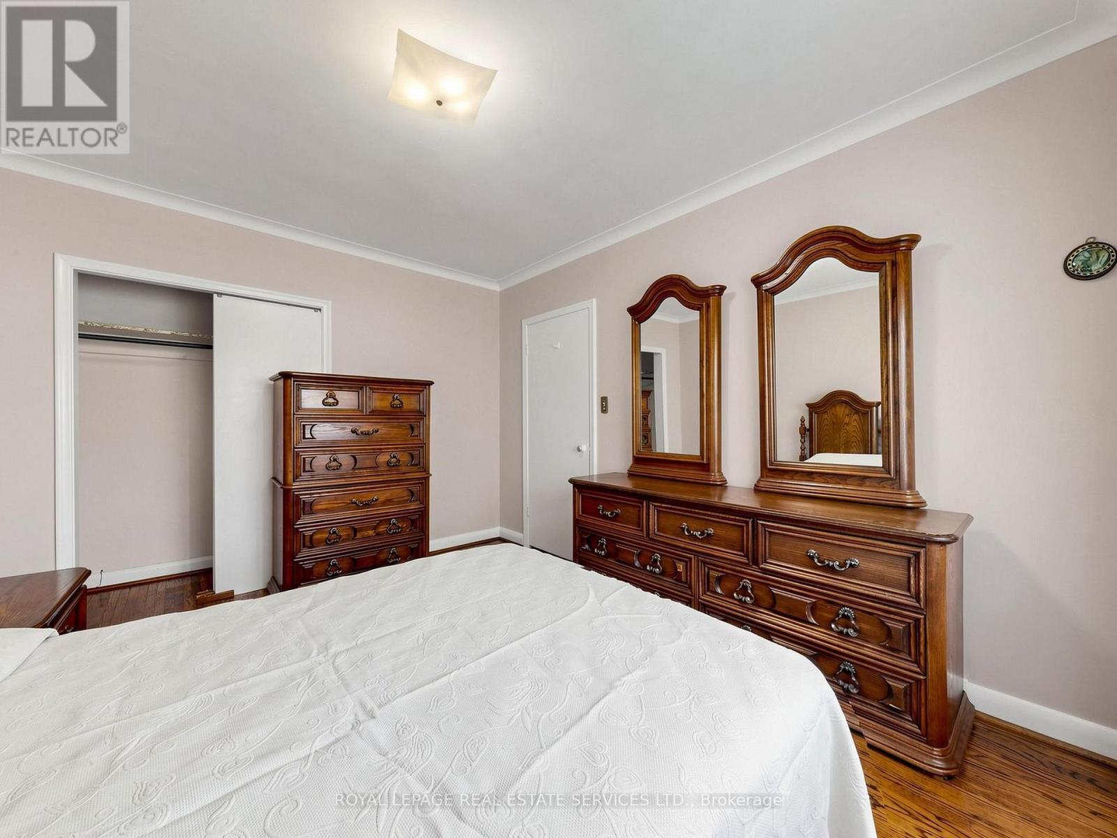 86 WHITBURN CRESCENT - 17