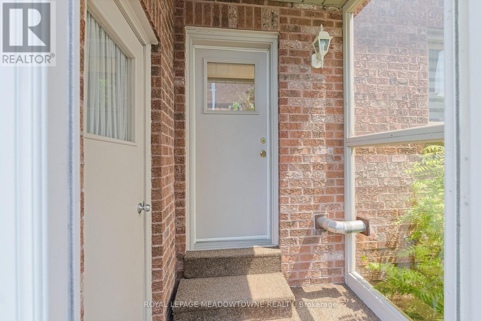7 EATON STREET - 25