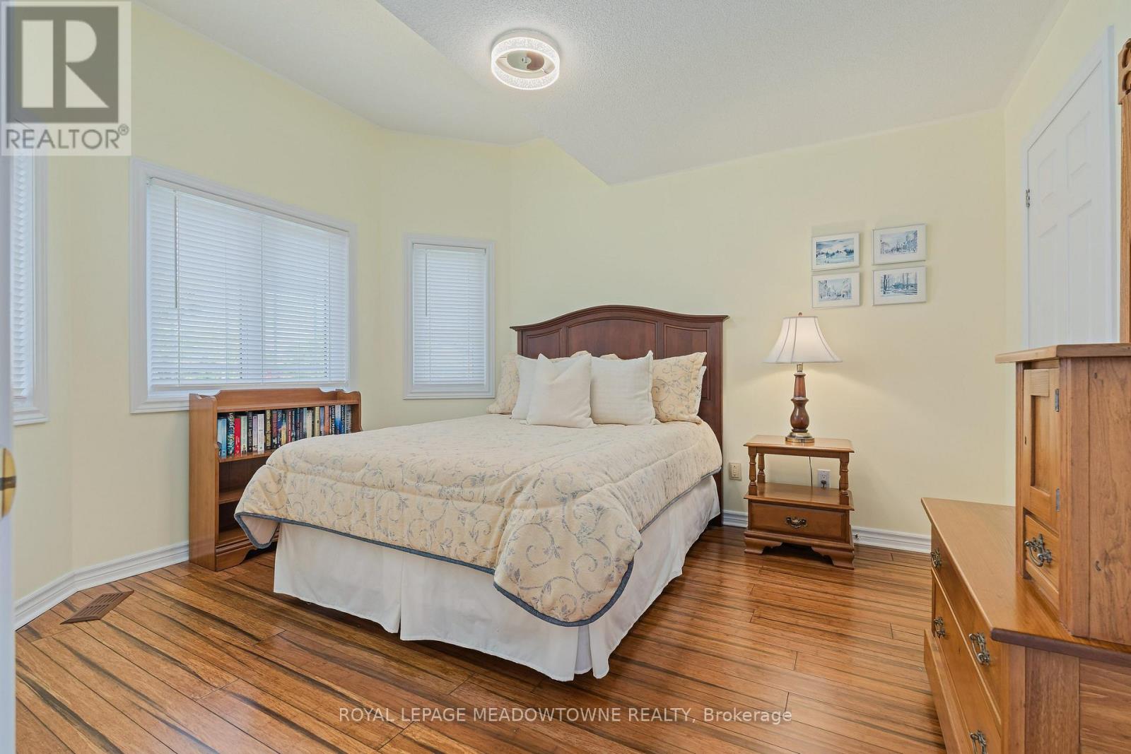 7 EATON STREET - 34