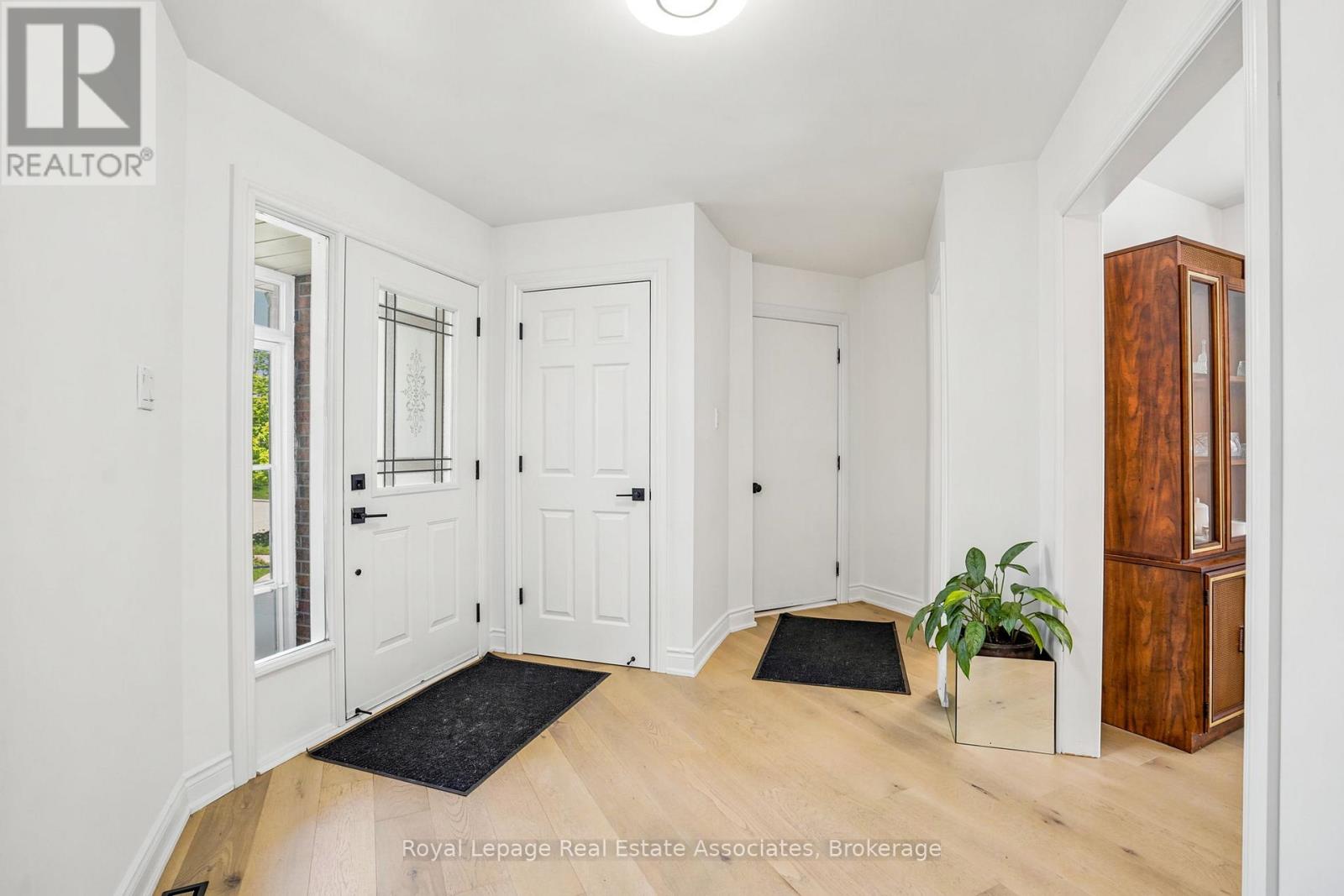 4454 MAYFLOWER DRIVE - Image 3