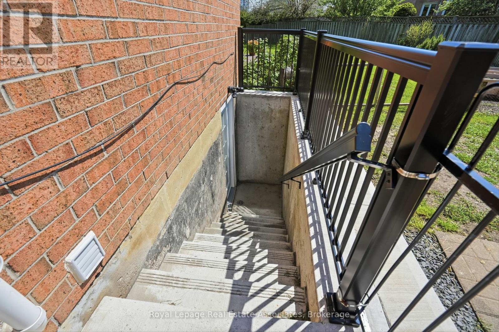 4454 MAYFLOWER DRIVE - 39
