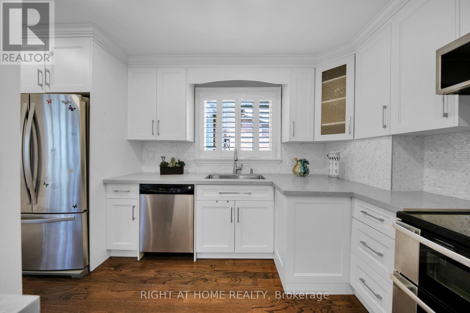 19 WALL AVENUE - 14