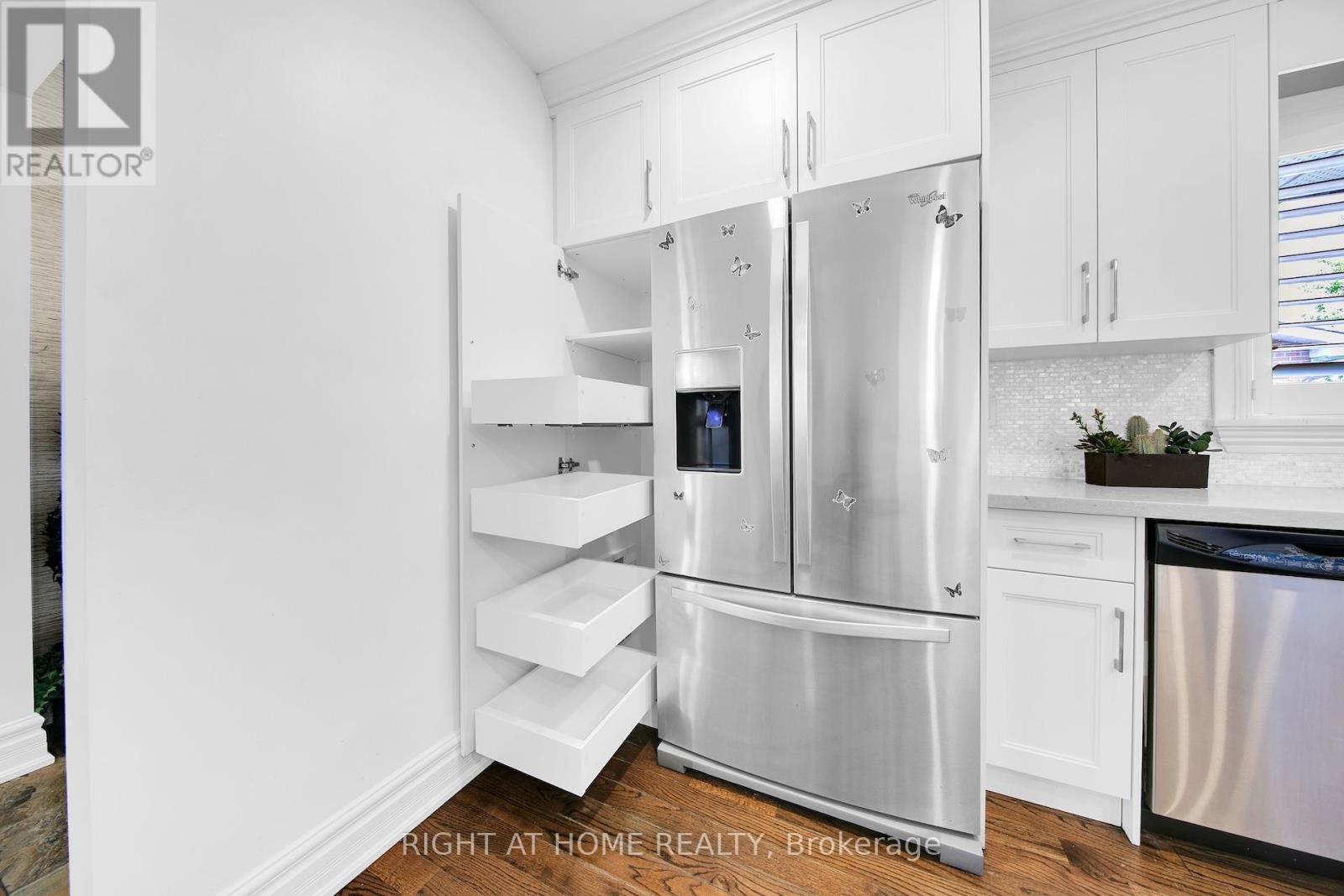 19 WALL AVENUE - 9