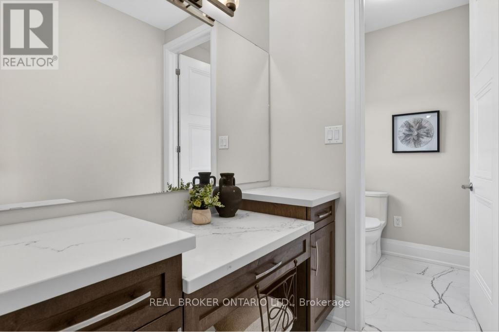 34 GAMBLE STREET - 33