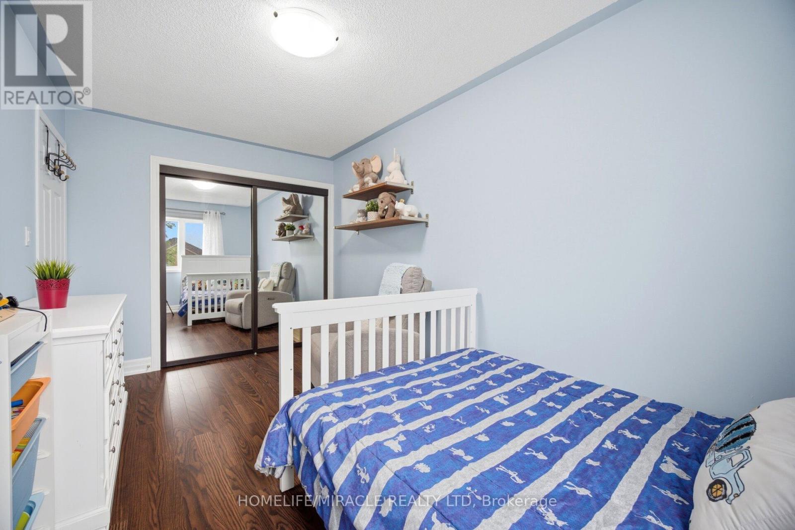 71 DANDELION ROAD - 31