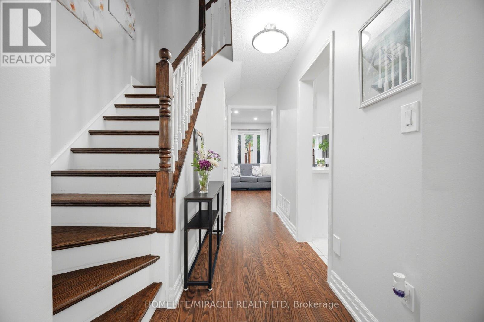 71 DANDELION ROAD - 8