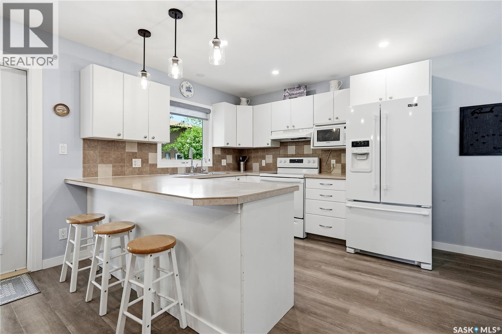 90 Edenwold CRESCENT - 13