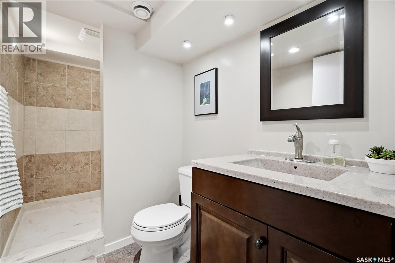 90 Edenwold CRESCENT - 35