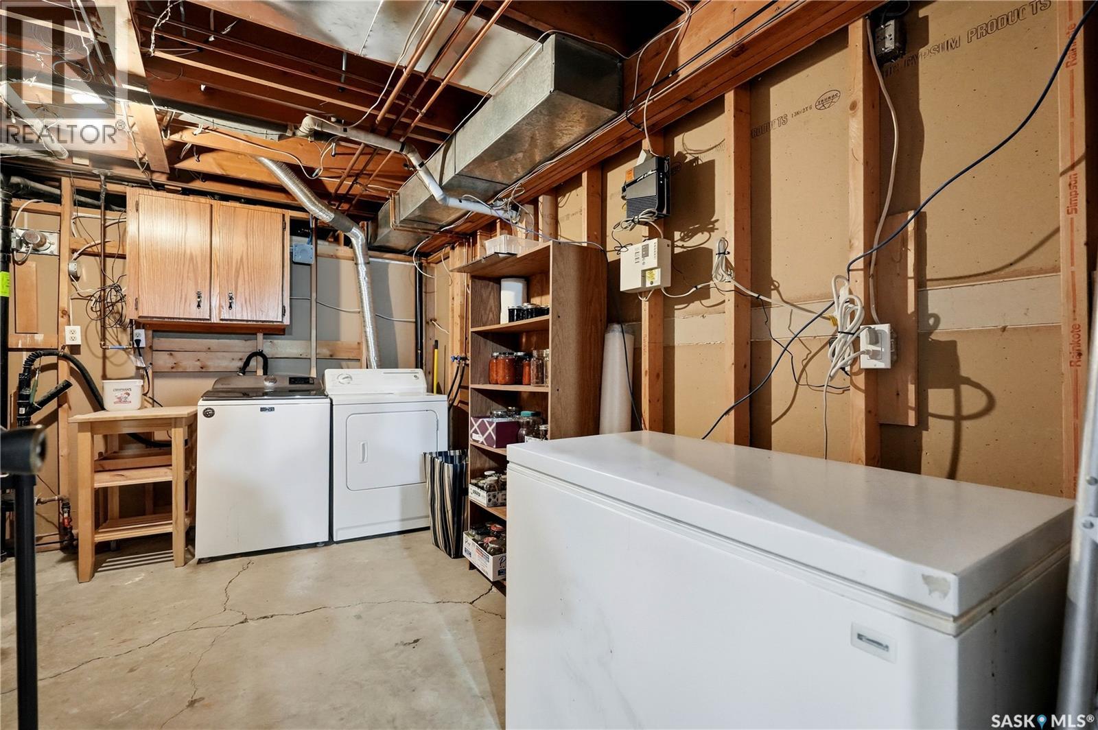 90 Edenwold CRESCENT - 42