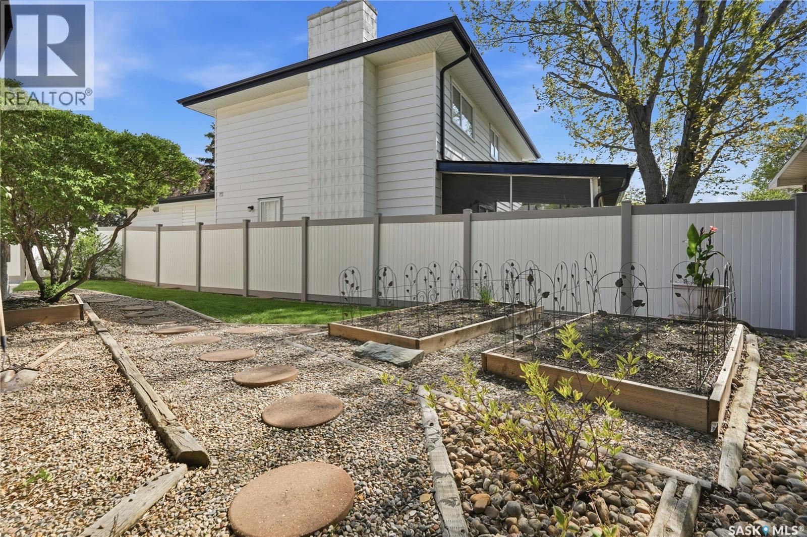 90 Edenwold CRESCENT - 49