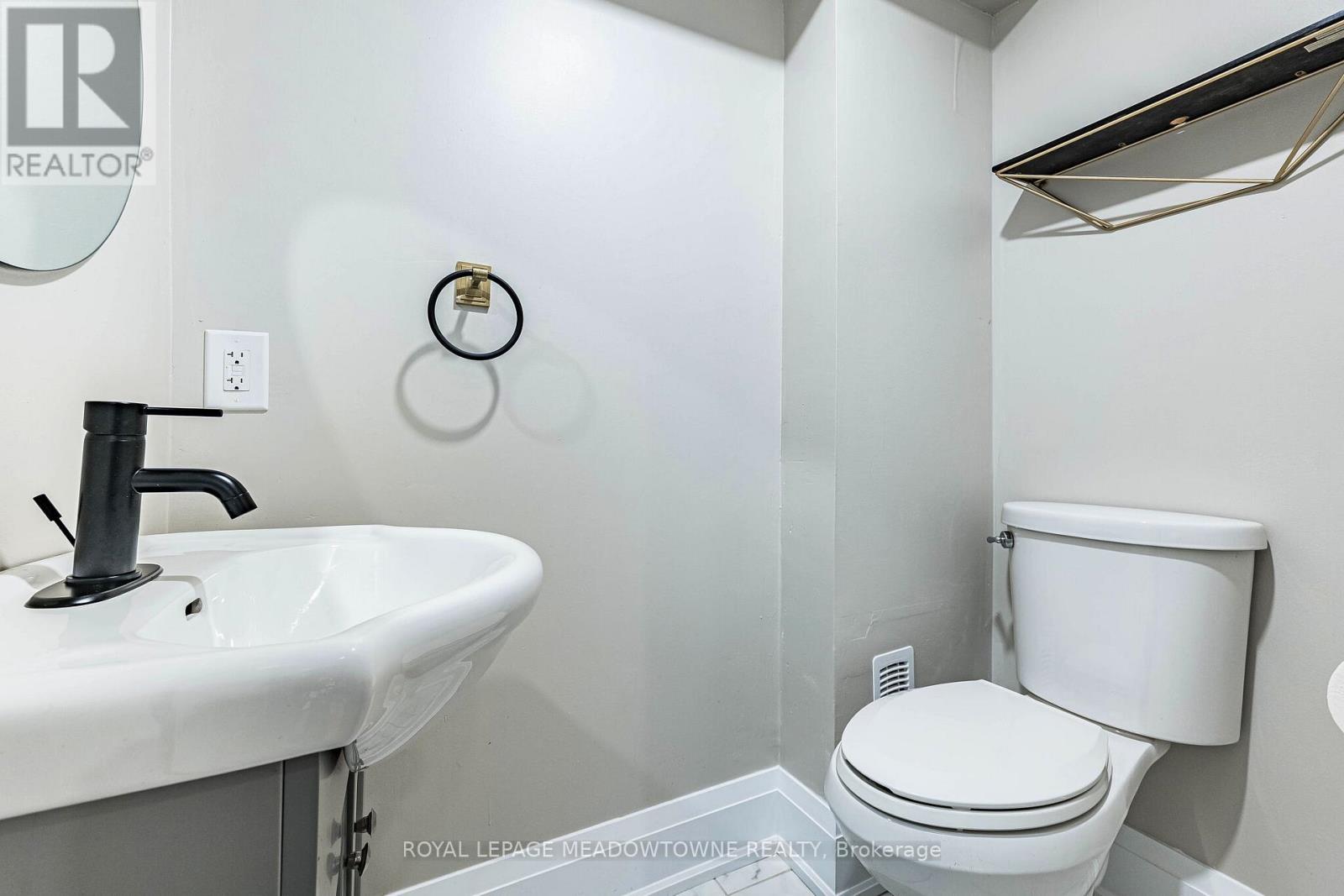 520 PINEVIEW GARDENS - 24
