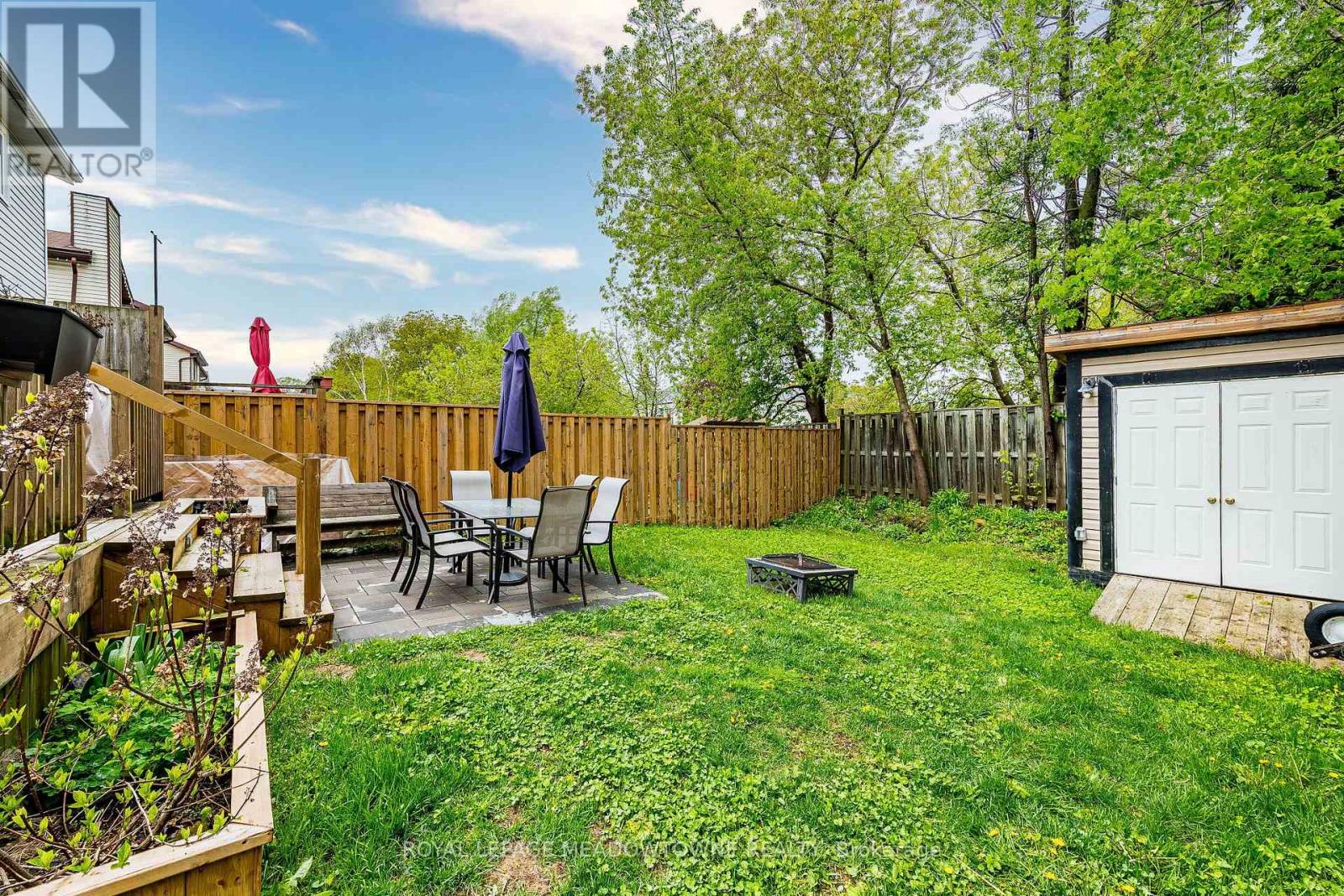520 PINEVIEW GARDENS - 25