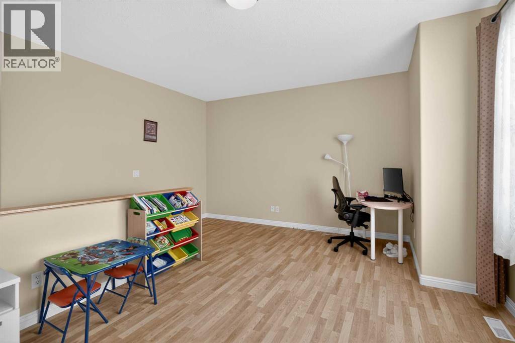 284 Royal Oak Circle NW - 18