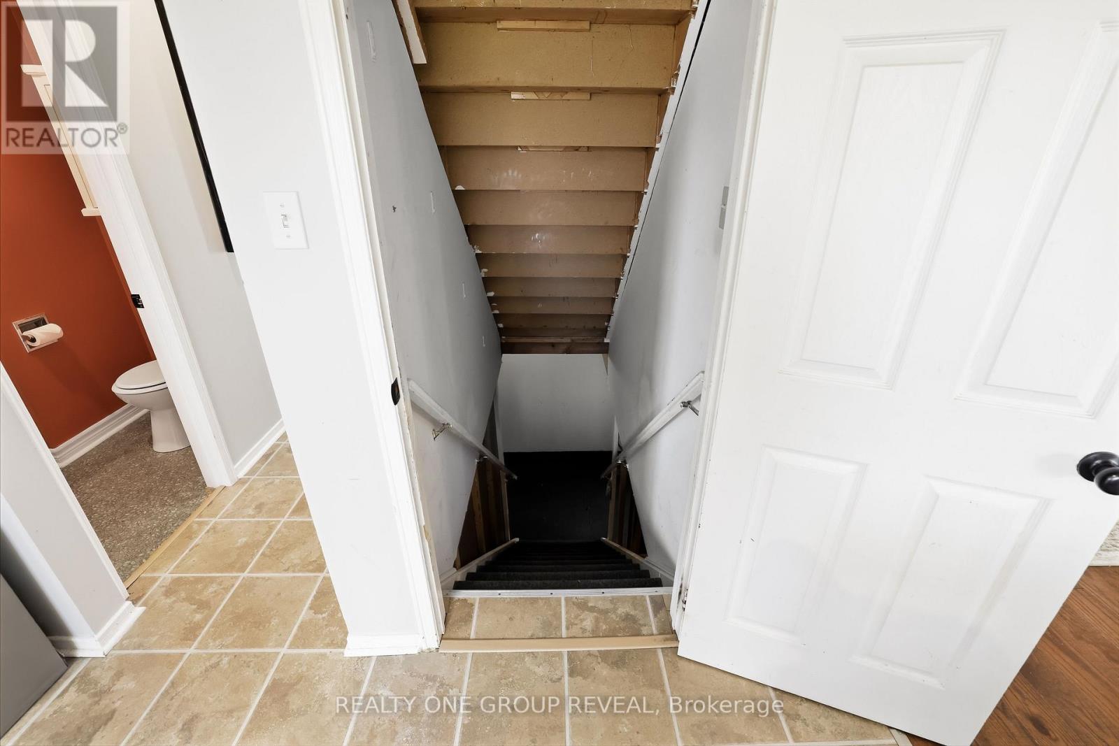 2 MANCINI DR DRIVE - 33