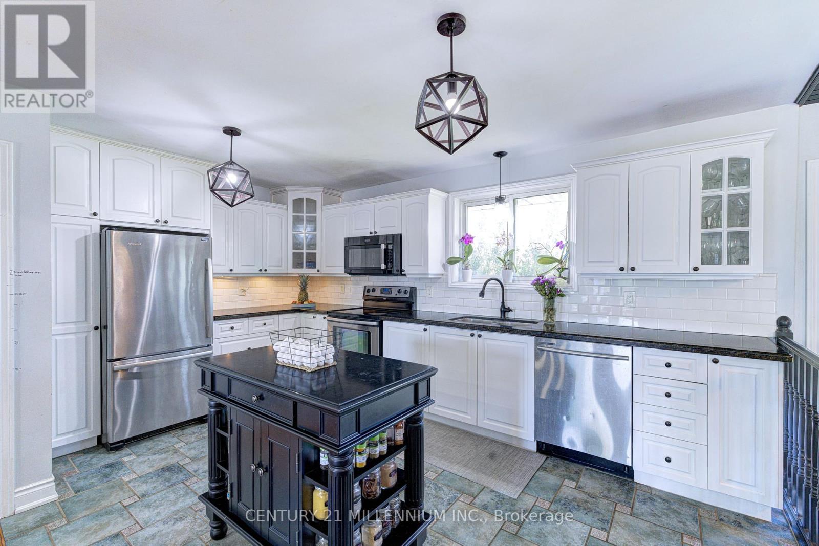 423344 25TH SIDE ROAD - 7