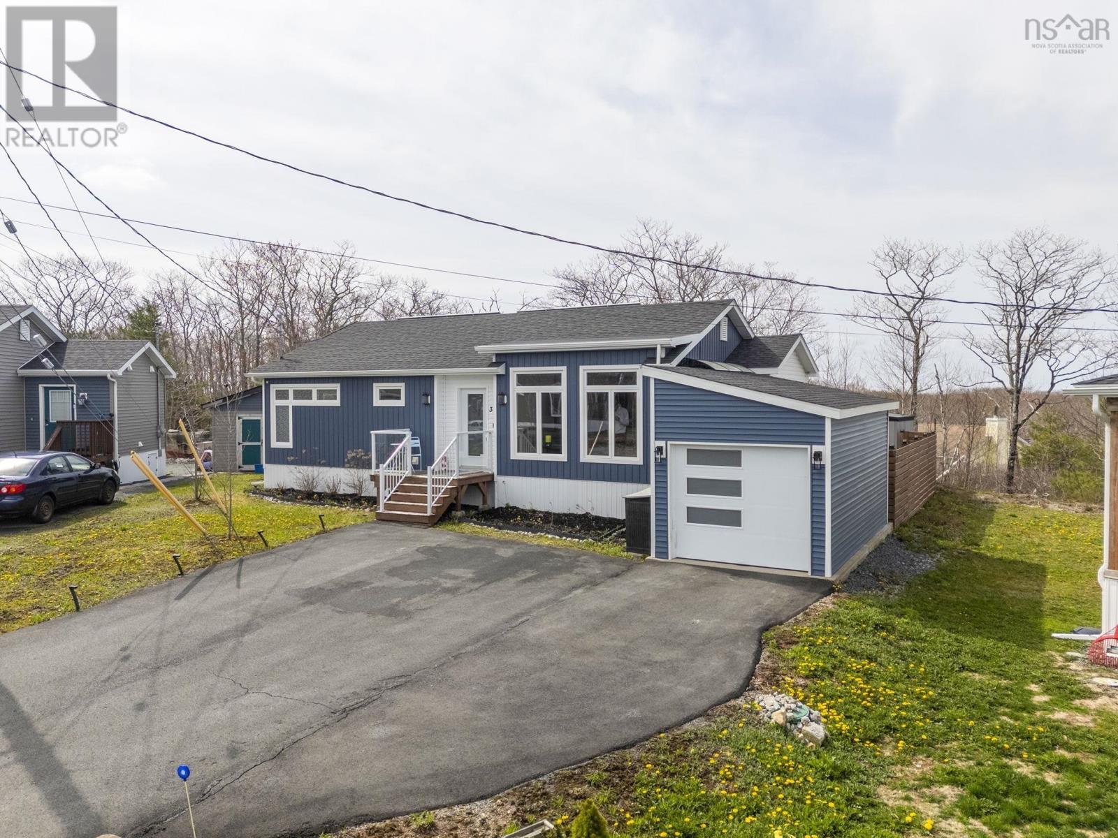Property photo of 31 Huckleberry Close