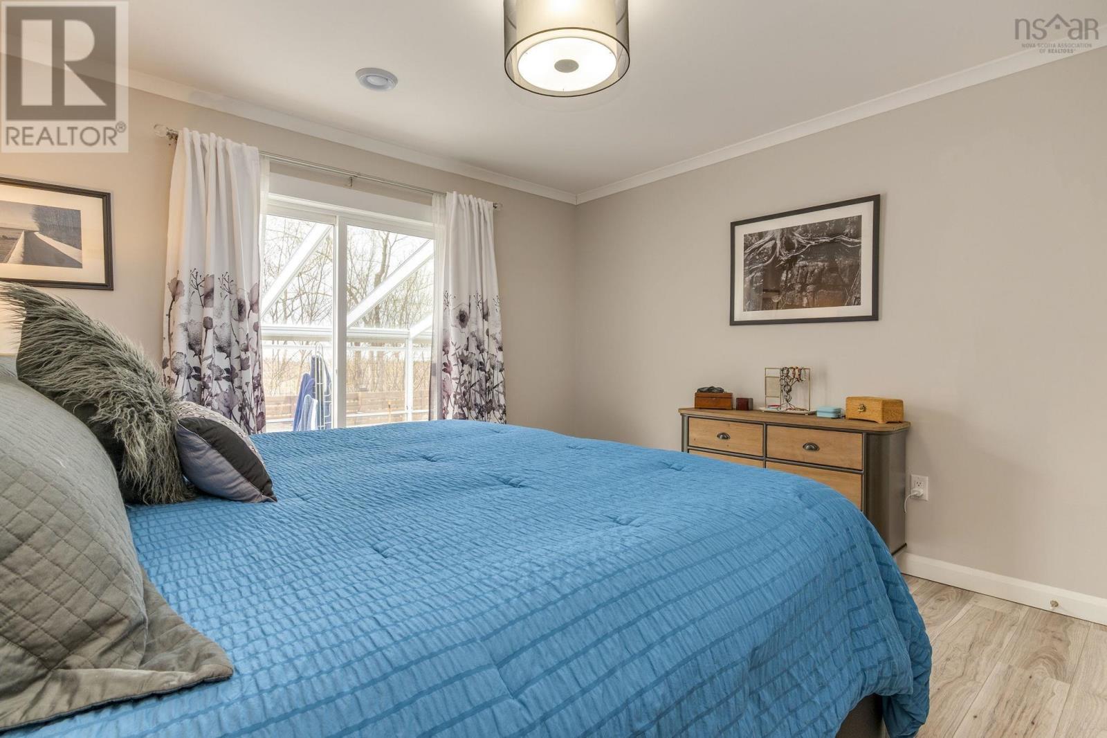 Property 1 of 50 of 31 Huckleberry Close