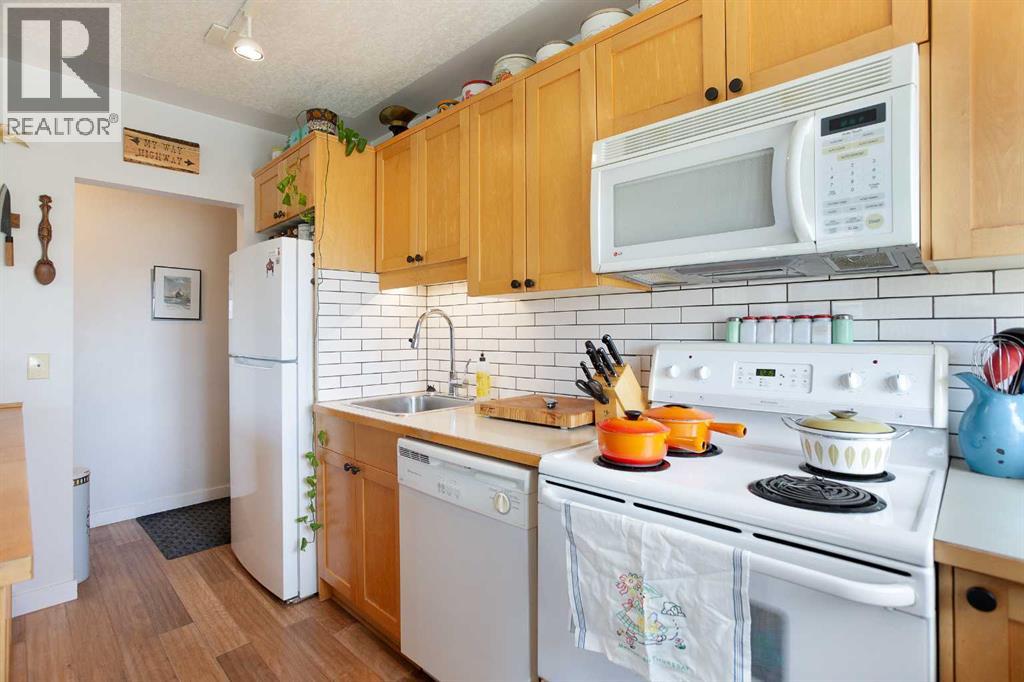 #405 2515 14A Street SW - 7