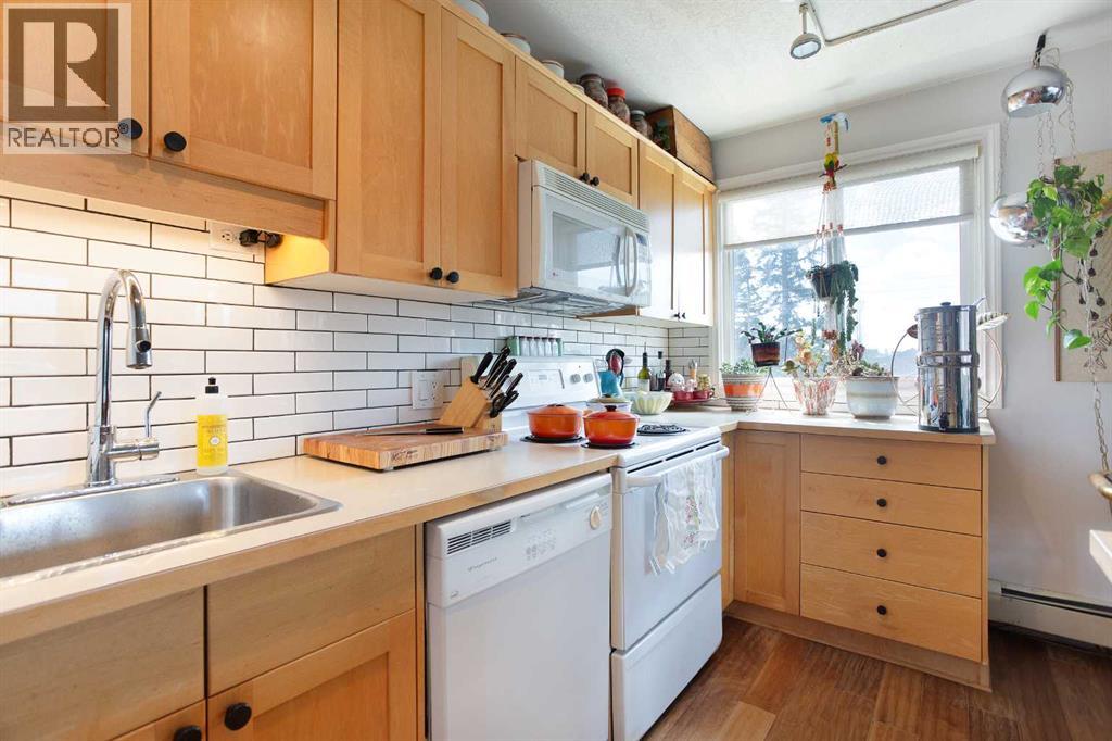 #405 2515 14A Street SW - 9