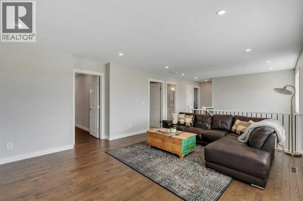 37 Highwood Place NW - 33