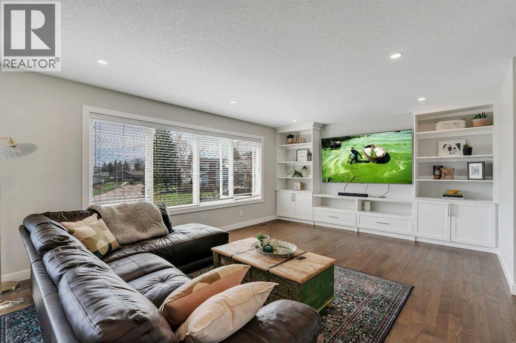 37 Highwood Place NW - 34