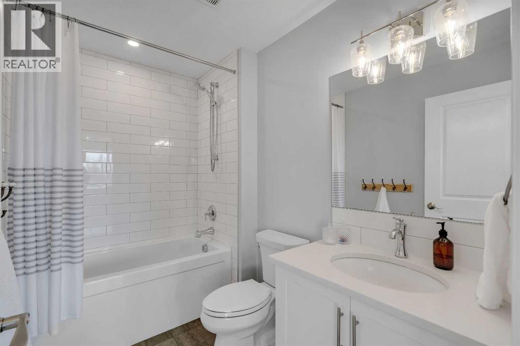 37 Highwood Place NW - 45