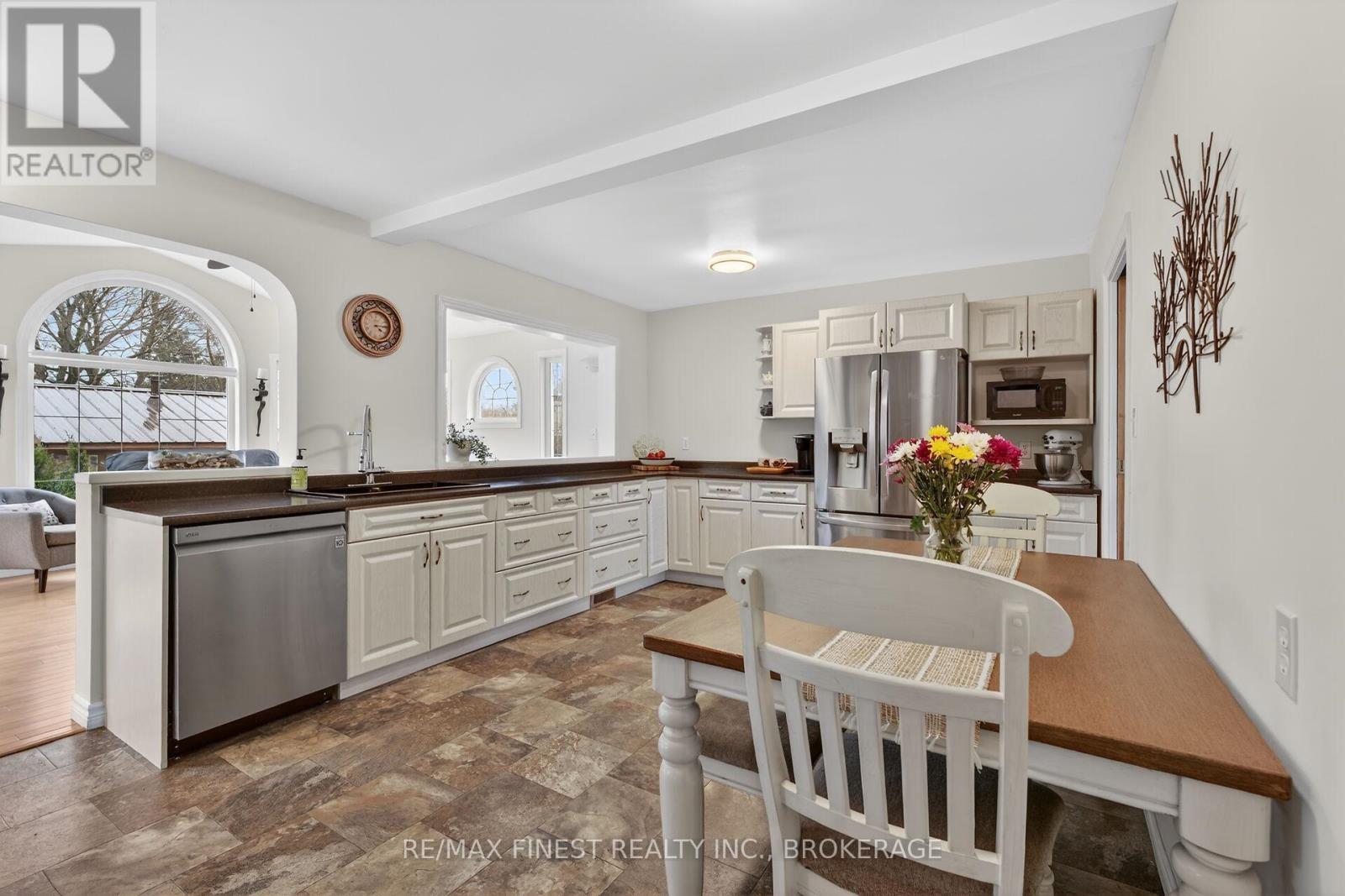 27 DALGLEISH AVENUE - 10
